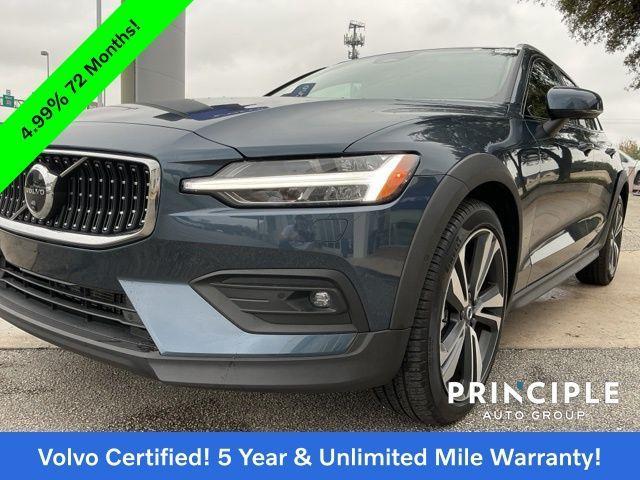 used 2025 Volvo V60 Cross Country car, priced at $35,962