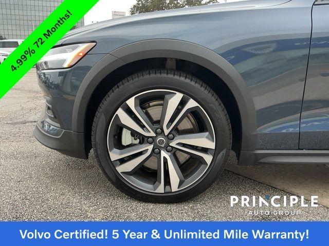 used 2025 Volvo V60 Cross Country car, priced at $35,962