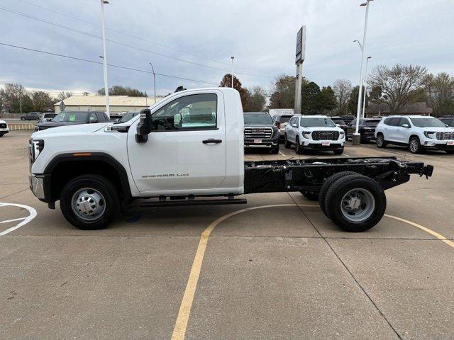 new 2026 GMC Sierra 3500 car, priced at $54,180
