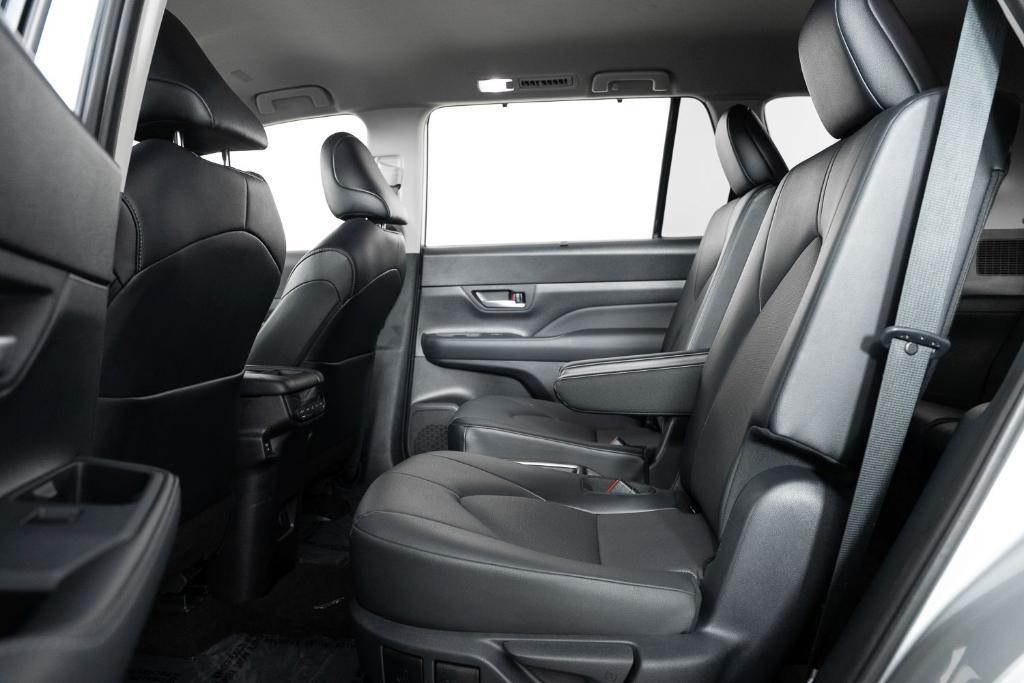 used 2025 Toyota Grand Highlander car, priced at $43,995