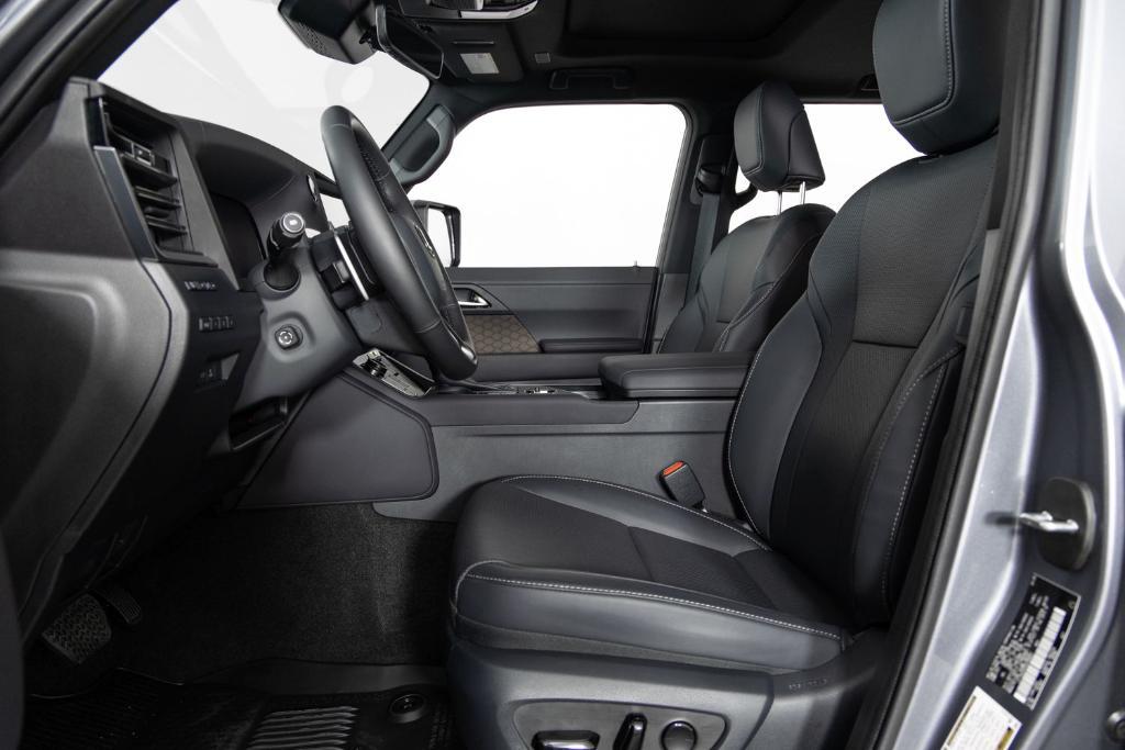 used 2025 Lexus GX 550 car, priced at $99,995