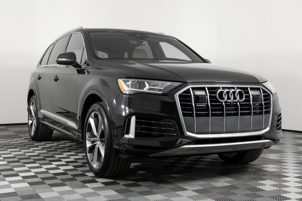 used 2022 Audi Q7 car, priced at $29,995