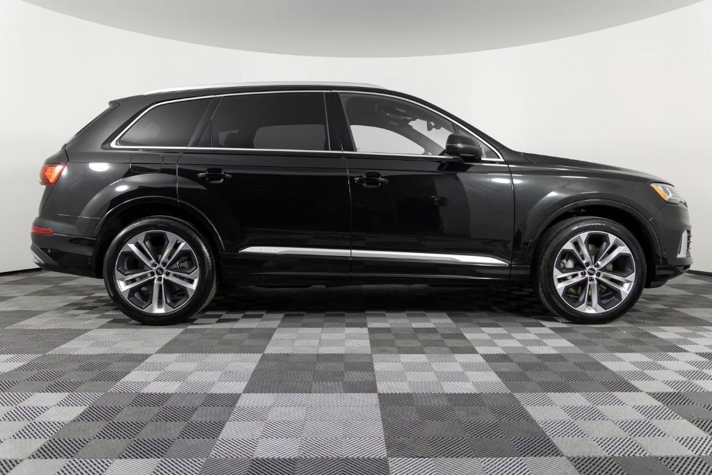 used 2022 Audi Q7 car, priced at $29,995