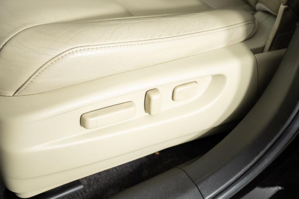 used 2017 Acura MDX car, priced at $14,495