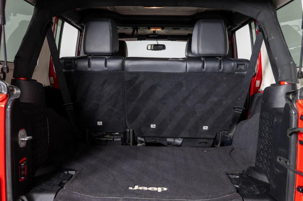 used 2015 Jeep Wrangler Unlimited car, priced at $18,995