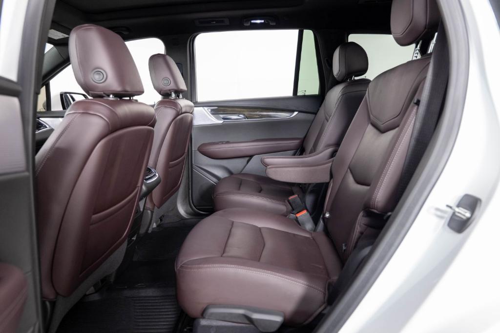 used 2022 Cadillac XT6 car, priced at $35,495