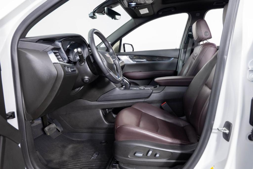 used 2022 Cadillac XT6 car, priced at $35,495