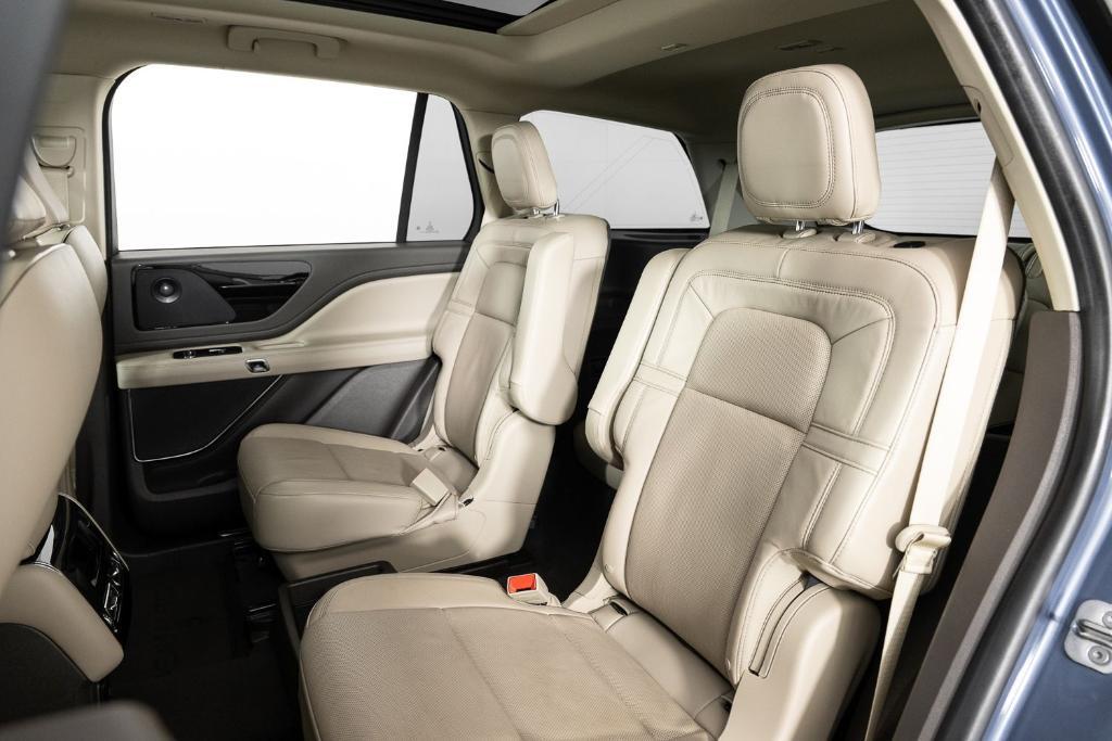 used 2021 Lincoln Aviator car, priced at $31,995