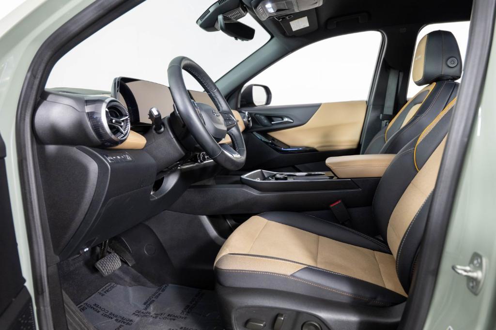 used 2025 Chevrolet Equinox car, priced at $30,495