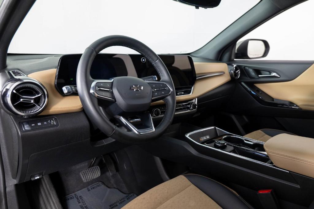 used 2025 Chevrolet Equinox car, priced at $30,495