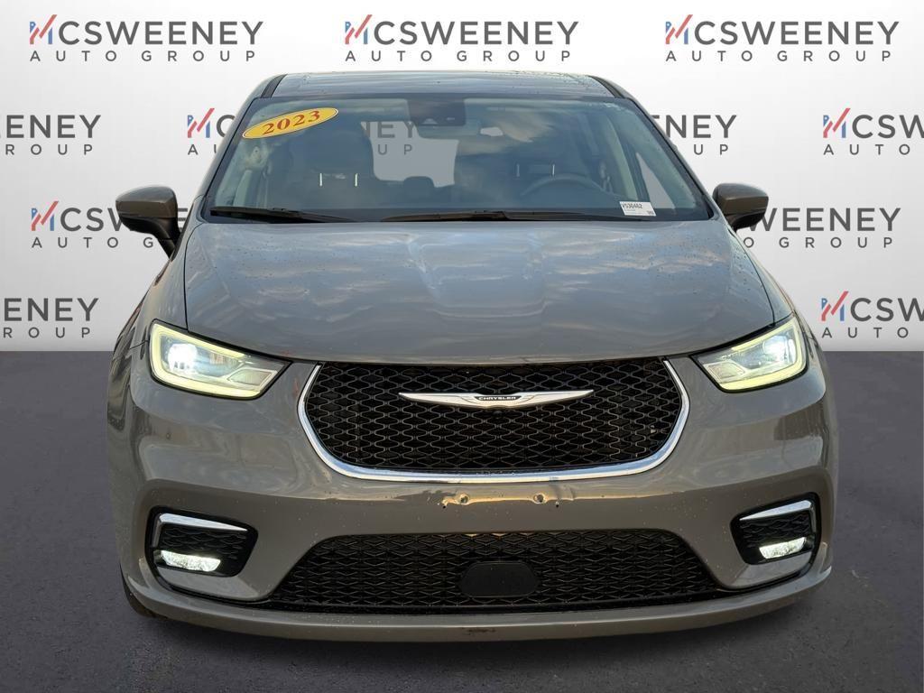 used 2023 Chrysler Pacifica car, priced at $23,000