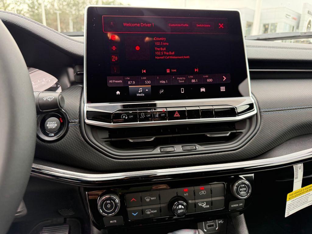 new 2026 Jeep Compass car, priced at $24,805