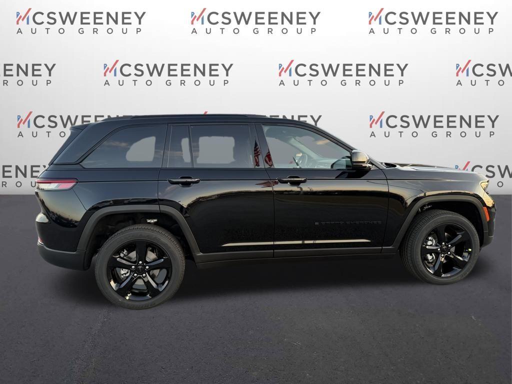 new 2025 Jeep Grand Cherokee car, priced at $33,125