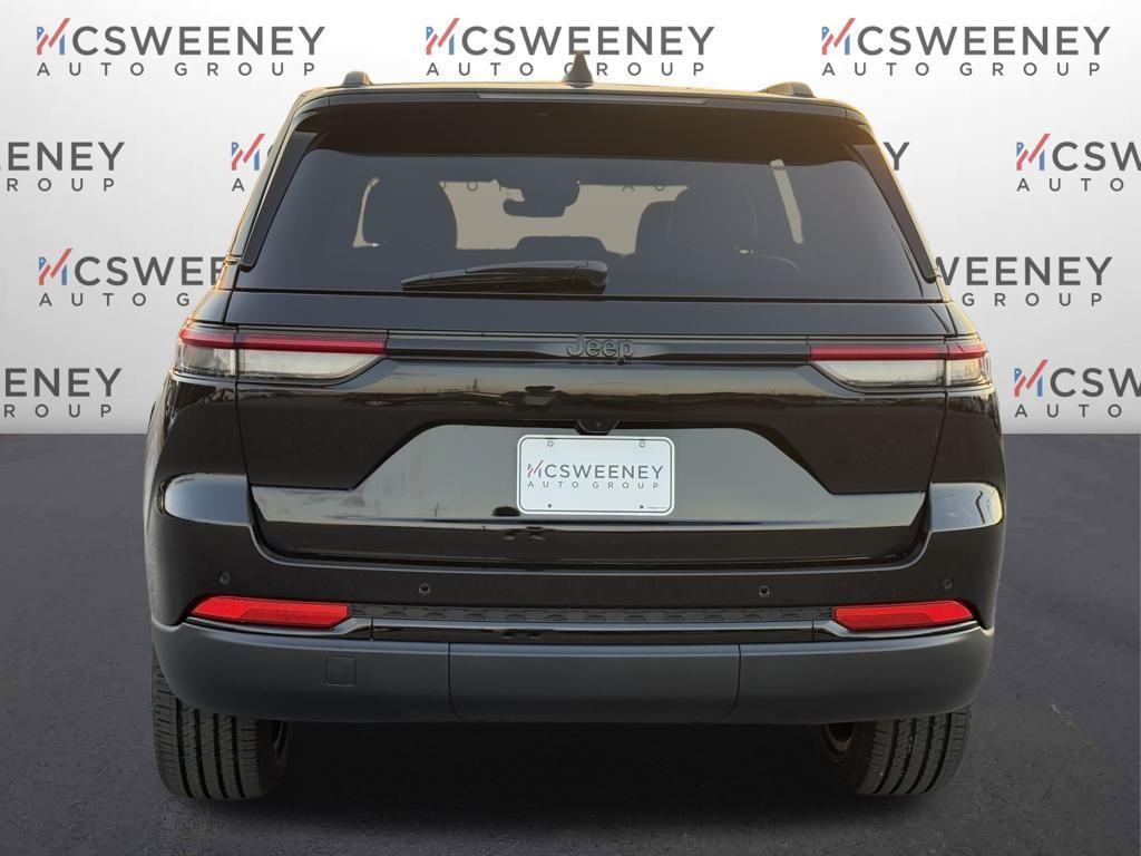 new 2025 Jeep Grand Cherokee car, priced at $33,125