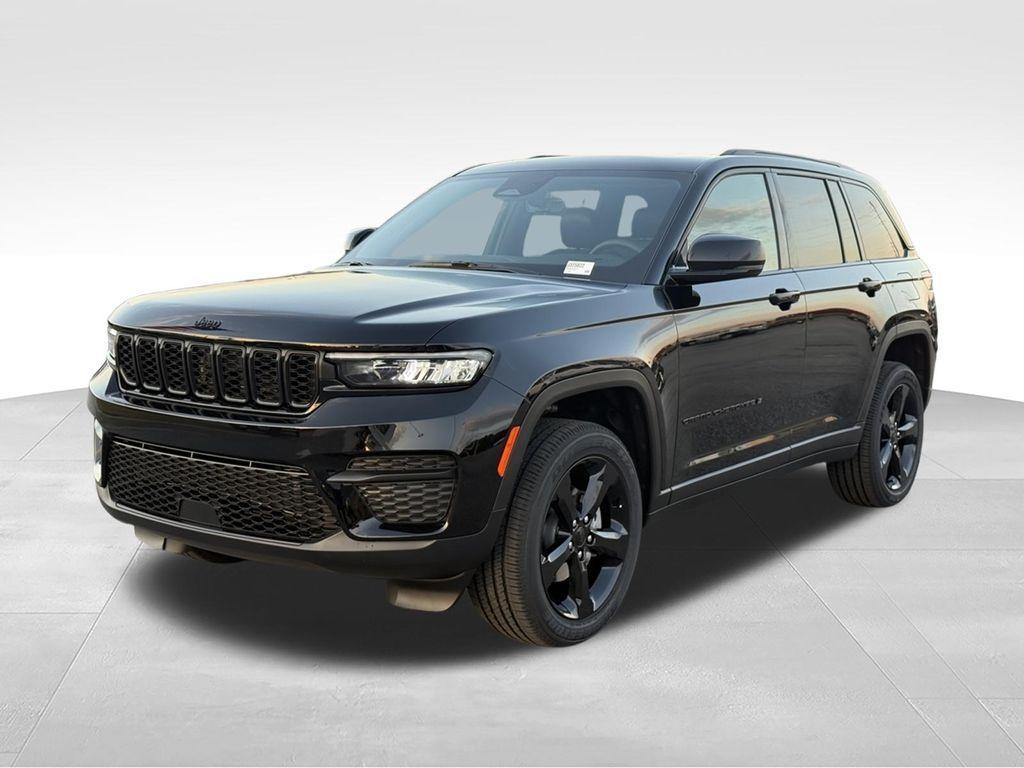 new 2025 Jeep Grand Cherokee car, priced at $34,625