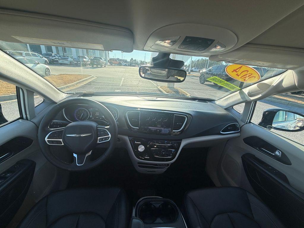 used 2024 Chrysler Pacifica car, priced at $23,500