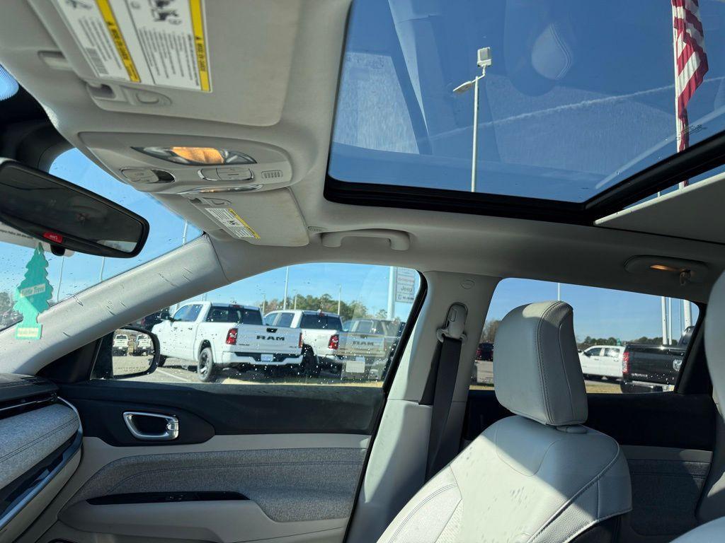 used 2022 Jeep Compass car, priced at $17,400