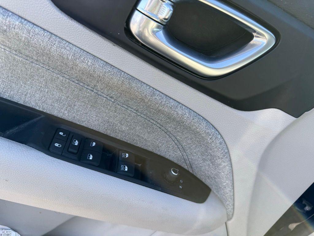 used 2022 Jeep Compass car, priced at $17,400