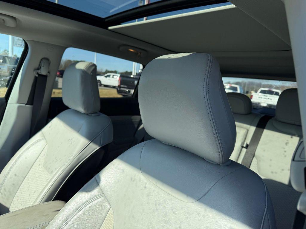 used 2022 Jeep Compass car, priced at $17,400