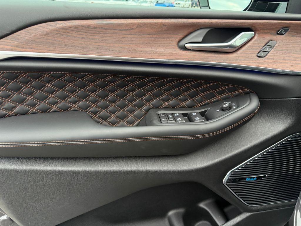 new 2025 Jeep Grand Cherokee L car, priced at $55,085