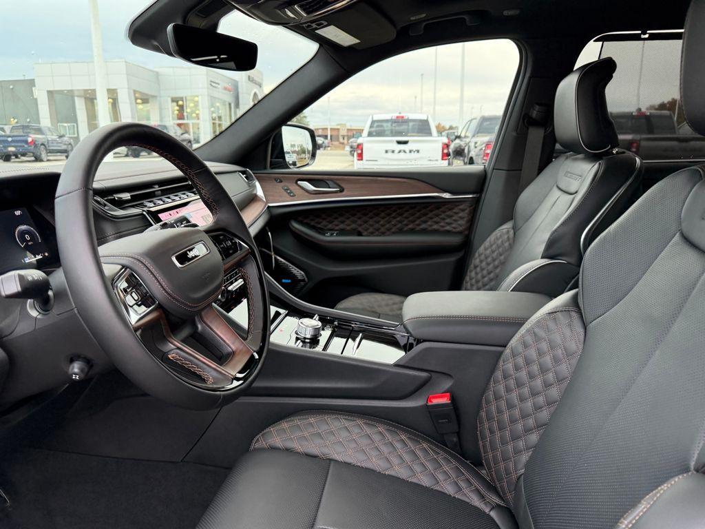 new 2025 Jeep Grand Cherokee L car, priced at $55,085