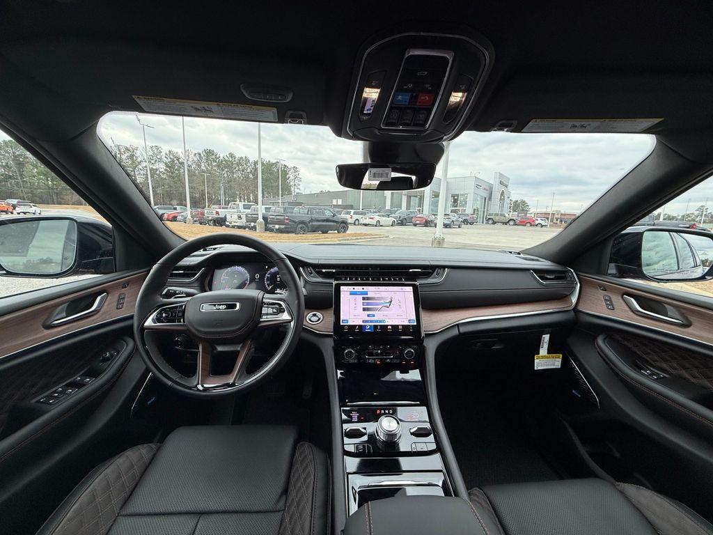 new 2025 Jeep Grand Cherokee L car, priced at $55,585