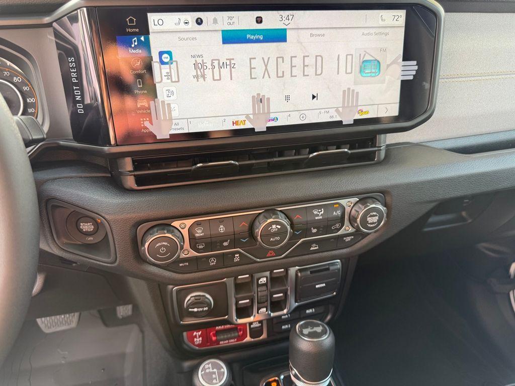 new 2026 Jeep Wrangler car, priced at $47,705