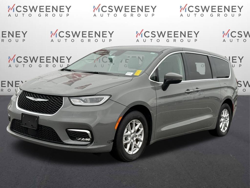 used 2023 Chrysler Pacifica car, priced at $24,167