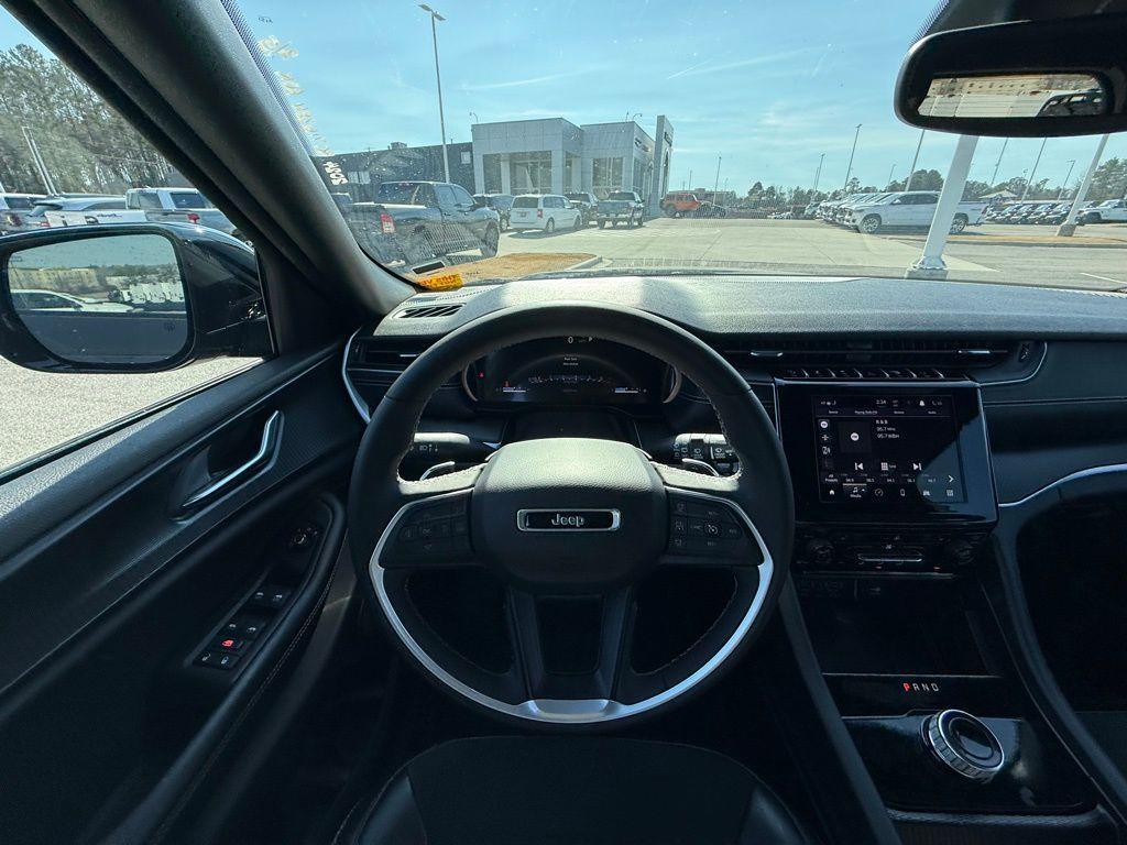 used 2024 Jeep Grand Cherokee car, priced at $28,000