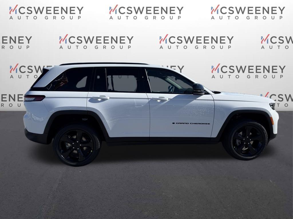 new 2025 Jeep Grand Cherokee car, priced at $34,030