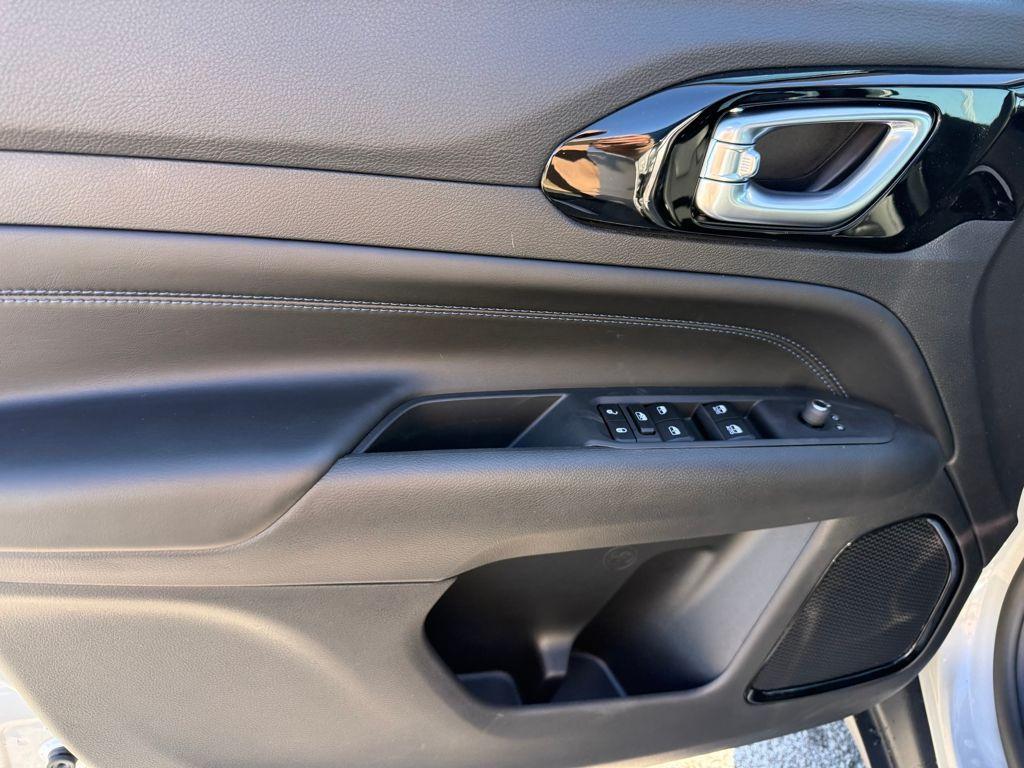 new 2026 Jeep Compass car, priced at $24,555