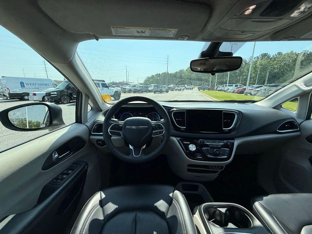 used 2023 Chrysler Pacifica car, priced at $24,200