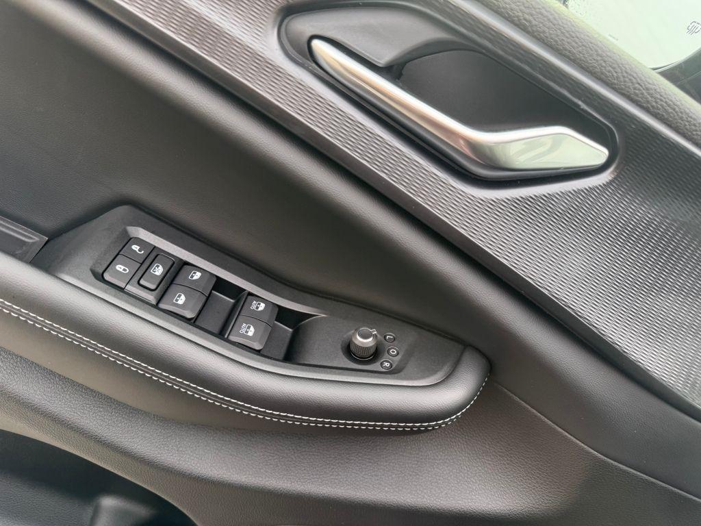 new 2025 Jeep Grand Cherokee car, priced at $31,980