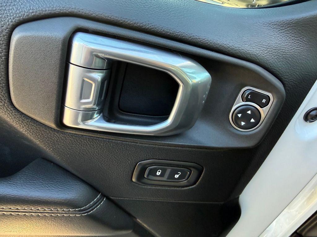 used 2021 Jeep Gladiator car, priced at $27,000