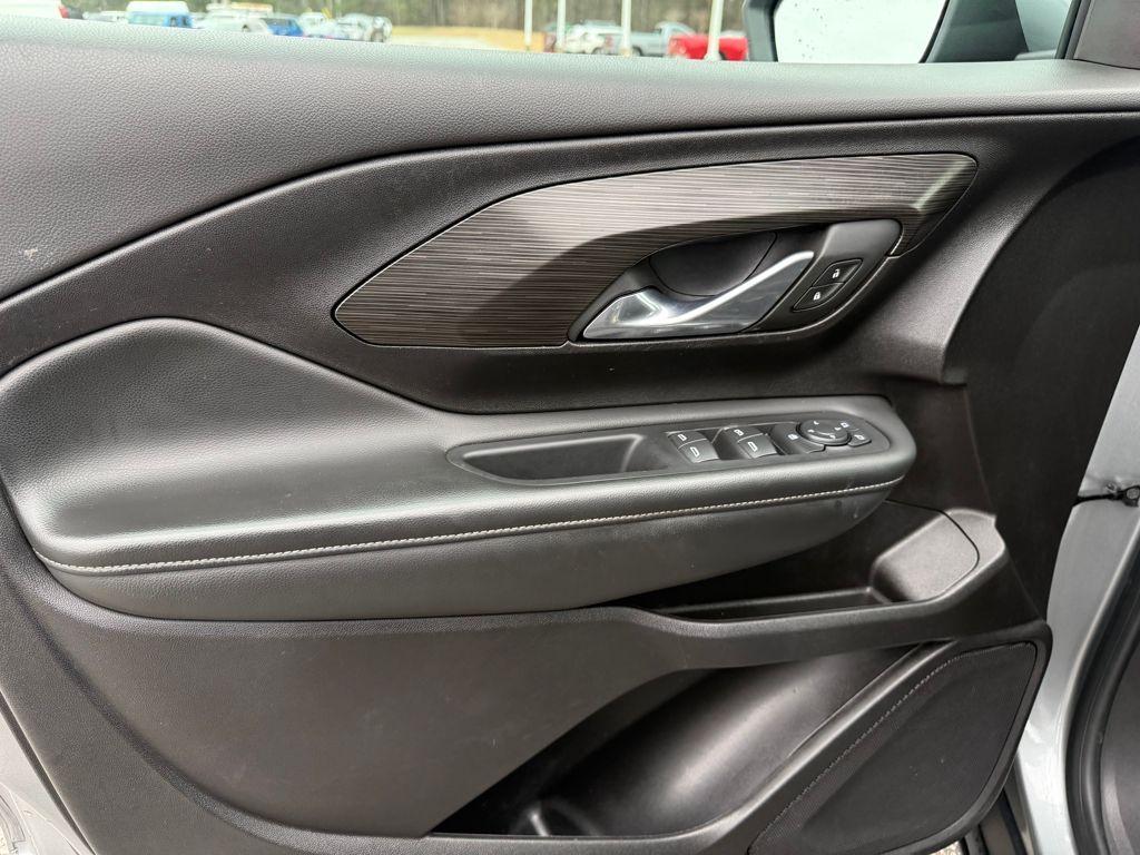 used 2024 GMC Terrain car, priced at $19,000