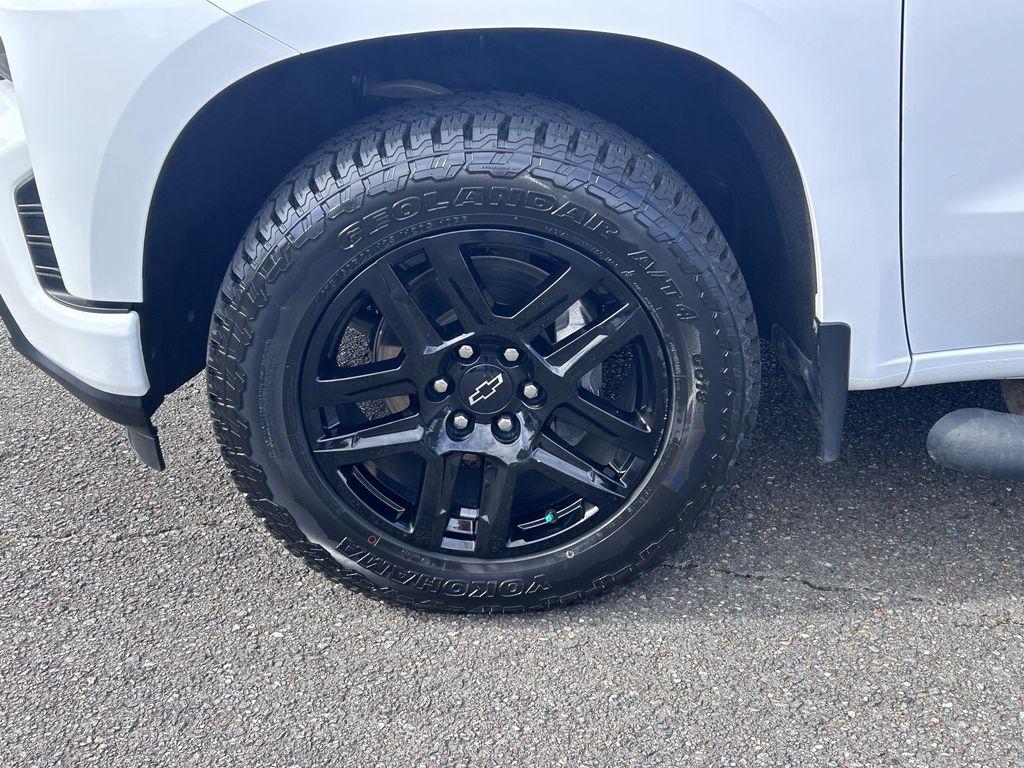 used 2022 Chevrolet Silverado 1500 car, priced at $28,983