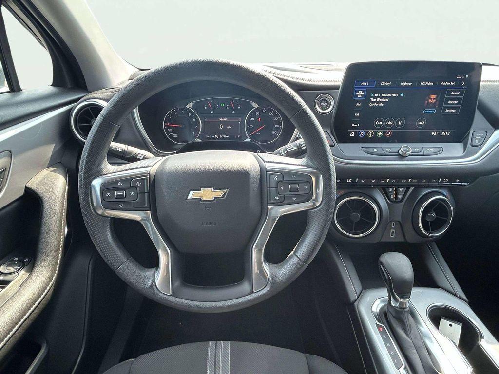 used 2025 Chevrolet Blazer car, priced at $29,995