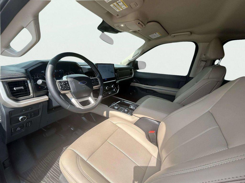 used 2022 Ford Expedition car, priced at $31,998