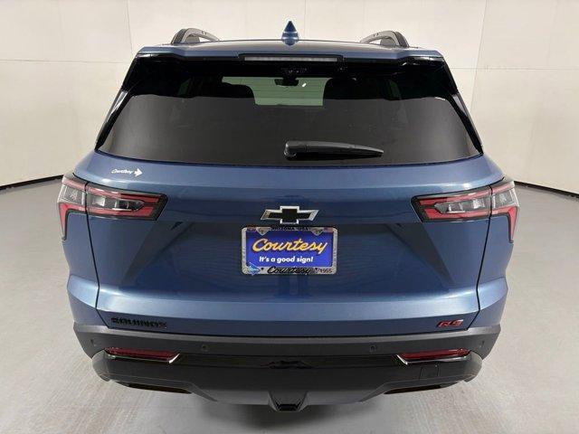 new 2026 Chevrolet Equinox car, priced at $32,990