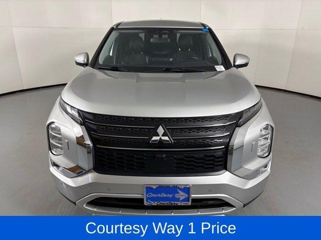 used 2024 Mitsubishi Outlander car, priced at $20,218