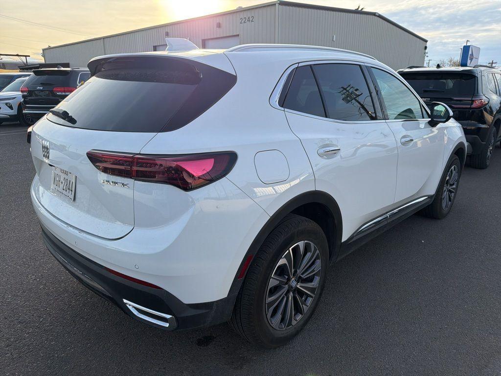 used 2025 Buick Envision car, priced at $29,000