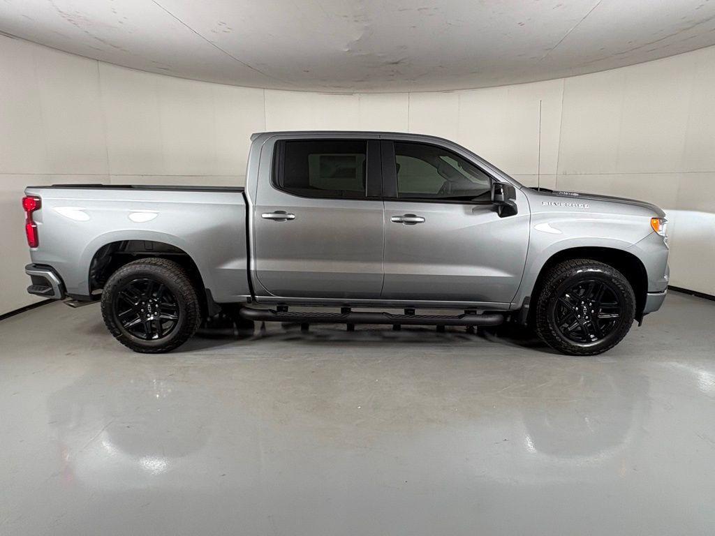 new 2026 Chevrolet Silverado 1500 car, priced at $40,005