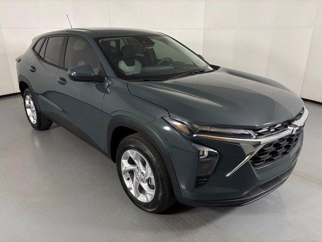 new 2026 Chevrolet Trax car, priced at $24,185