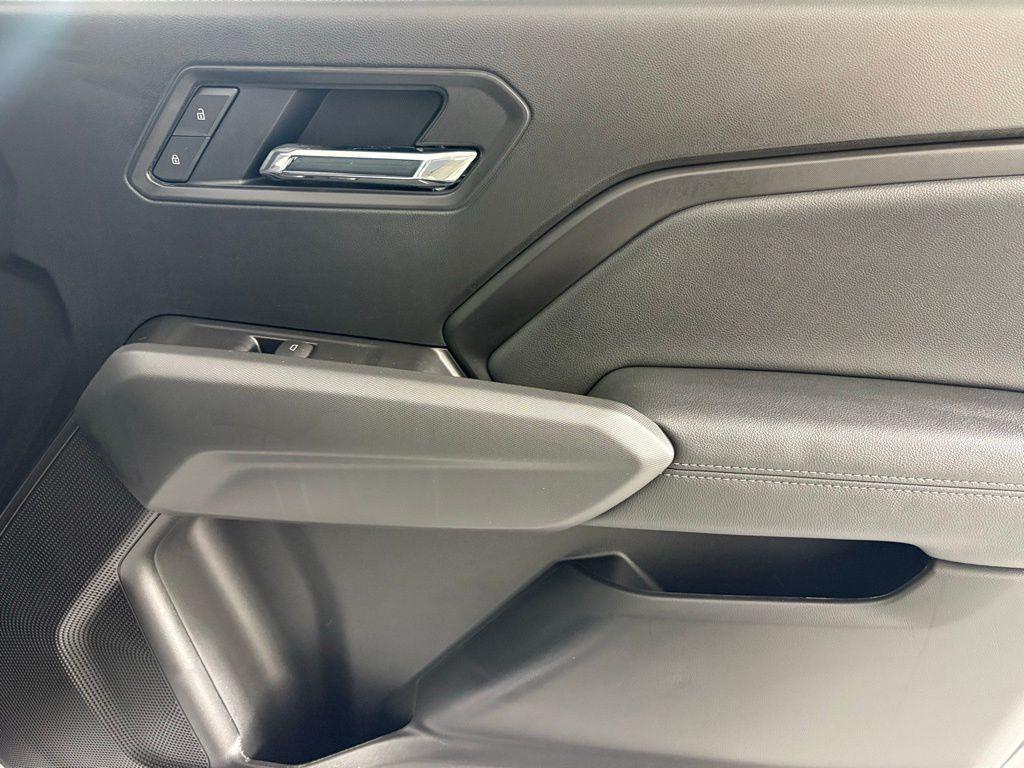 new 2026 Chevrolet Colorado car, priced at $34,414