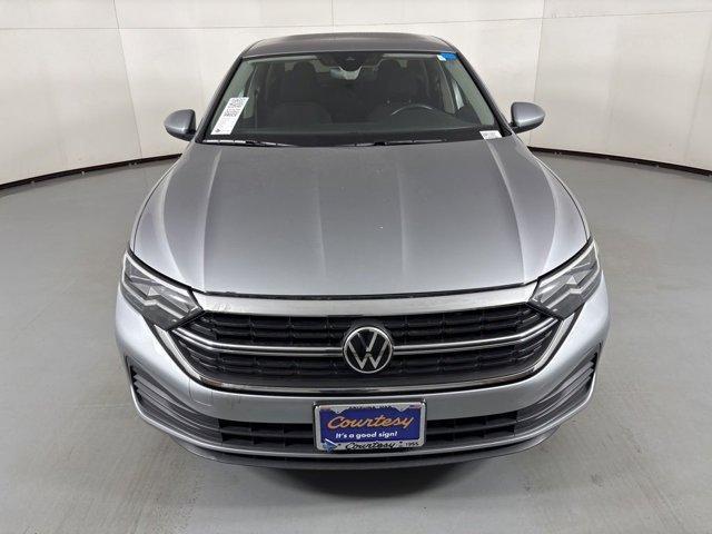 used 2024 Volkswagen Jetta car, priced at $16,400
