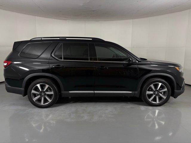 used 2025 Honda Pilot car, priced at $40,200