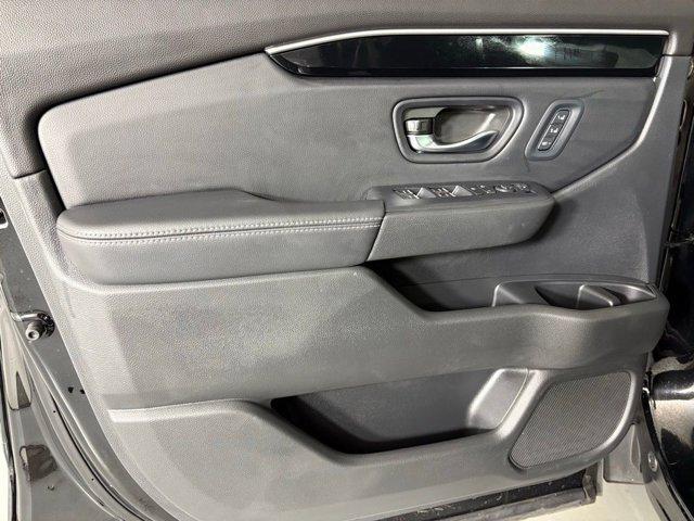 used 2025 Honda Pilot car, priced at $40,200