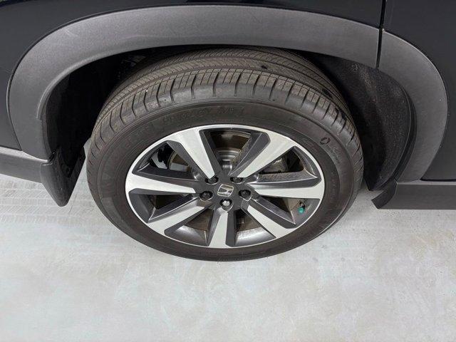 used 2025 Honda Pilot car, priced at $40,200