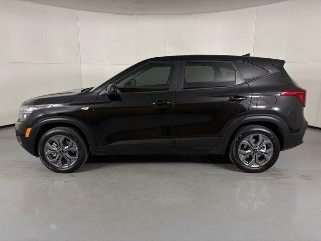 used 2025 Kia Seltos car, priced at $22,500