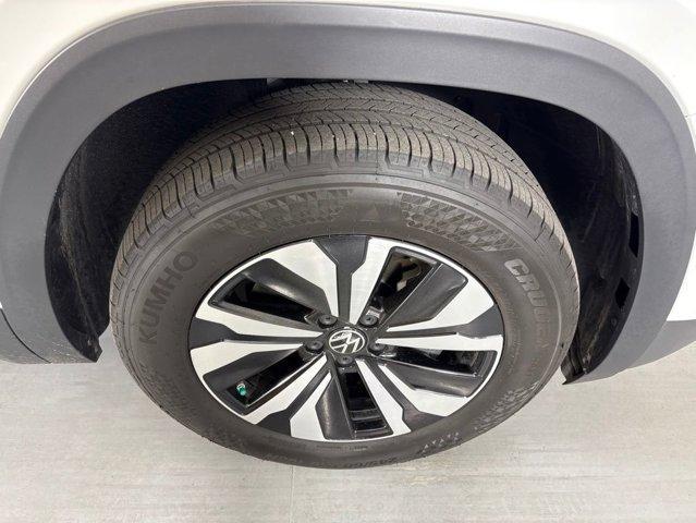 used 2025 Volkswagen Atlas car, priced at $31,931